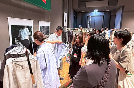 ててて商談会には全国からセレクトショップのオーナーが集った